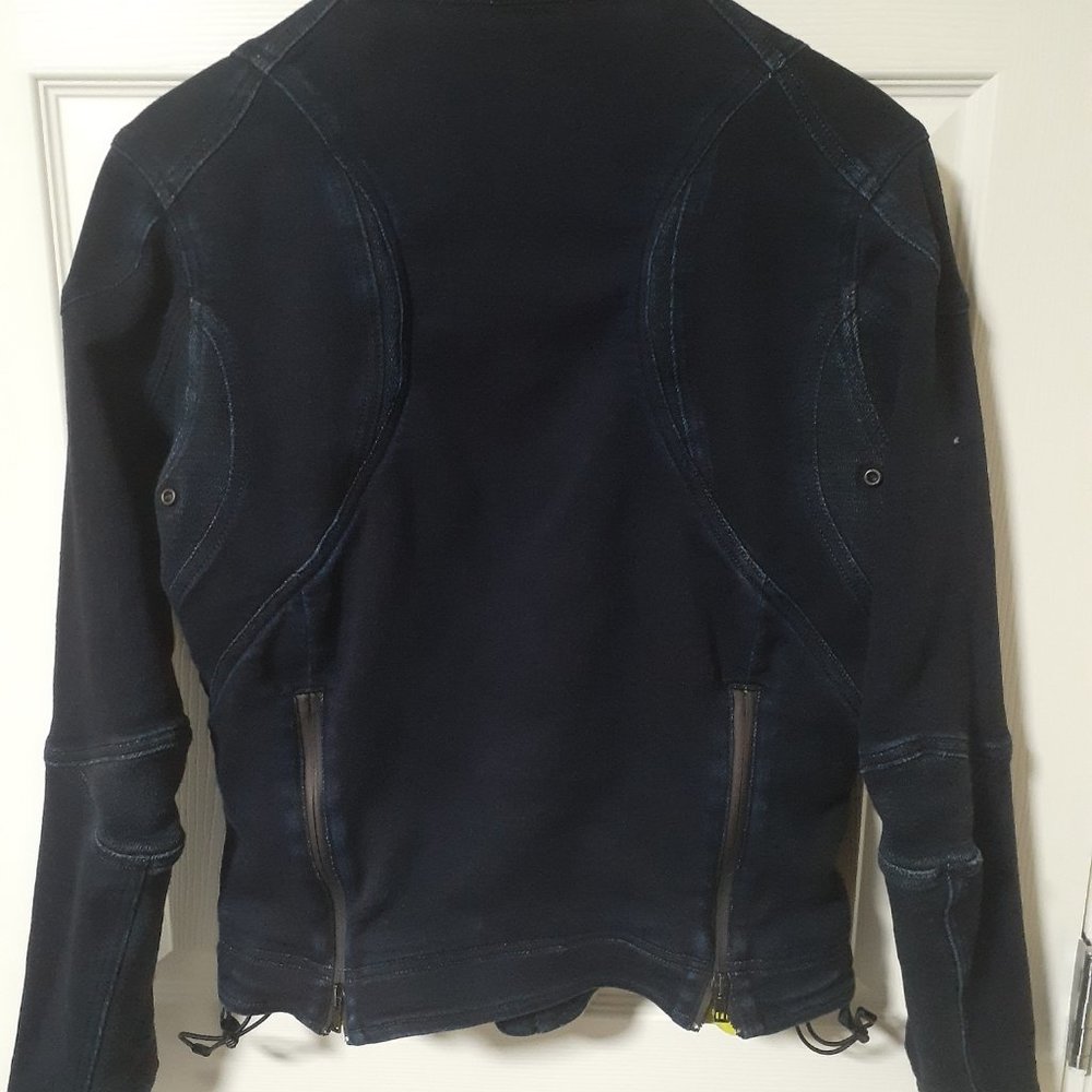 DIESEL - Picture 3 of 3